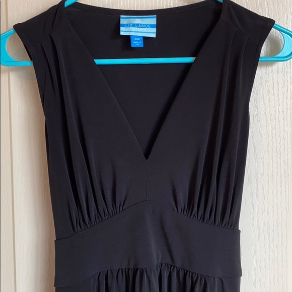 🎉HP🎉 Sleeveless Black Maternity Dress - Picture 3 of 7